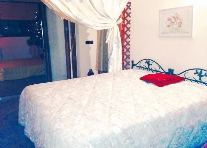 Magnolia House לינה וארוחת בוקר