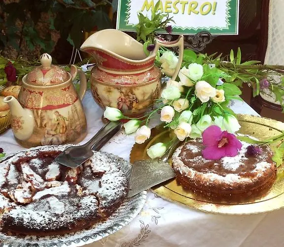 לינה וארוחת בוקר Magnolia House 2*