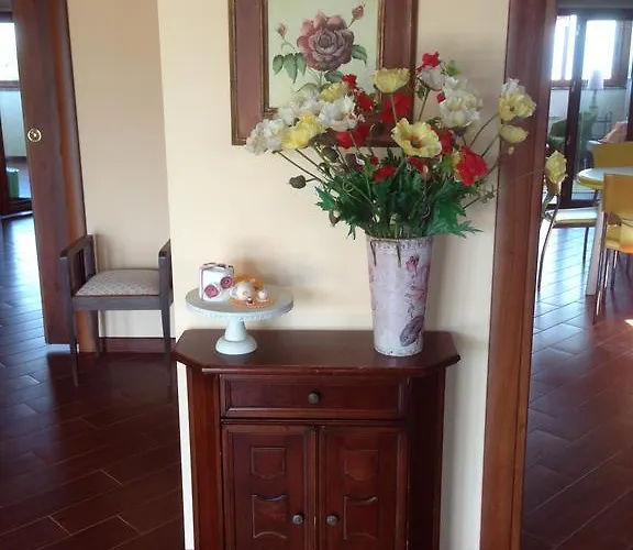 לינה וארוחת בוקר Magnolia House