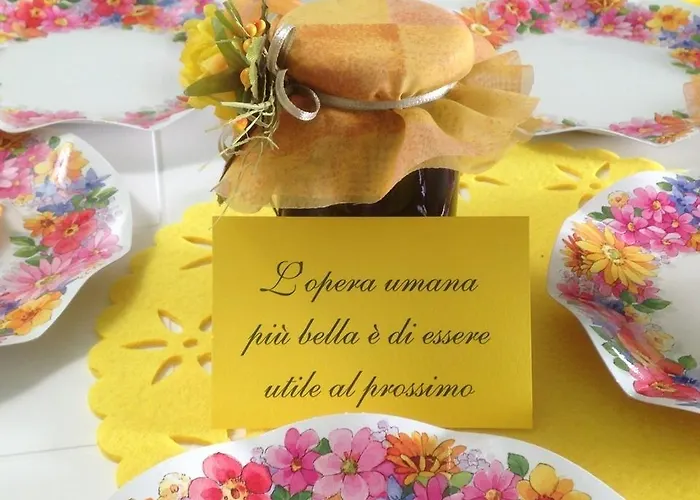 לינה וארוחת בוקר Magnolia House 2*